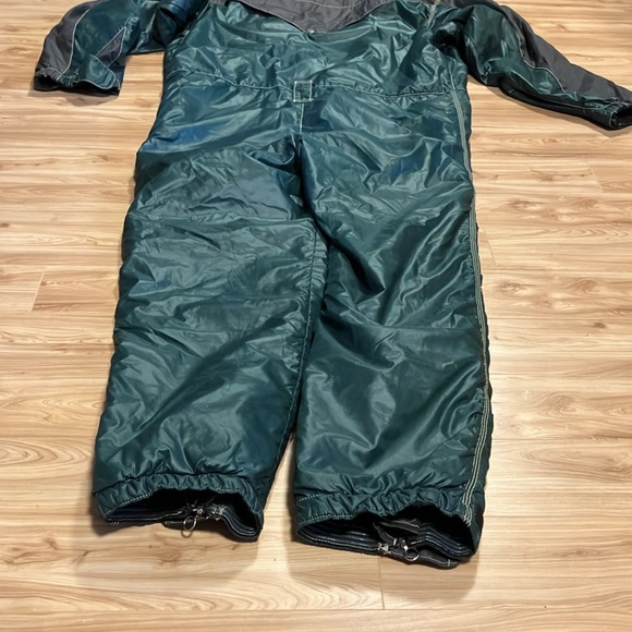 Men’s one piece snowsuit - Picture 7 of 13
